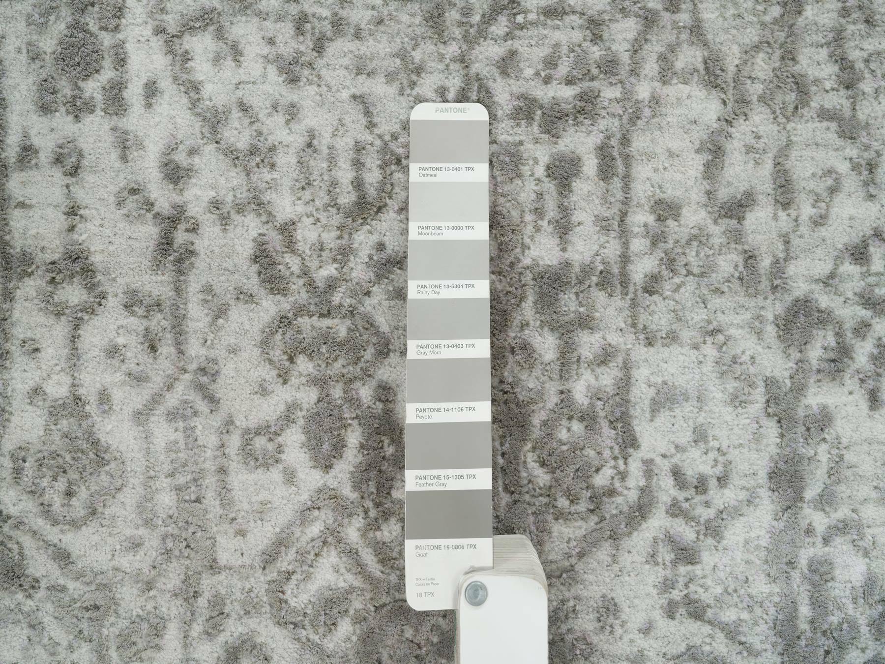 Transitional hand-knotted wool/silk runner in Gray, 2'5" x 22' — SKU O065628 (view 4)