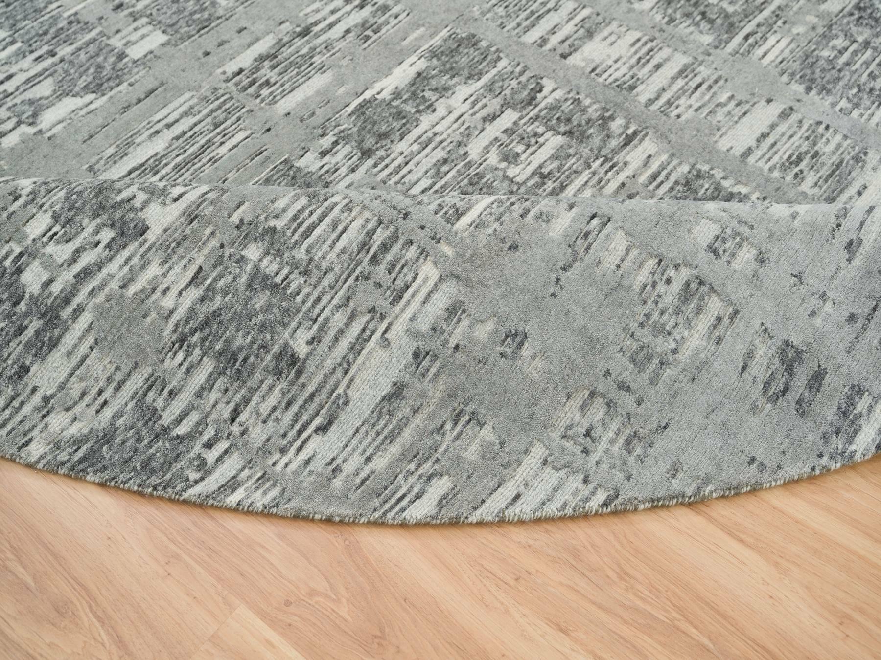 Modern / Contemporary hand-knotted wool rug in Gray, 10'1" x 10'1" — SKU O065640 (view 6)
