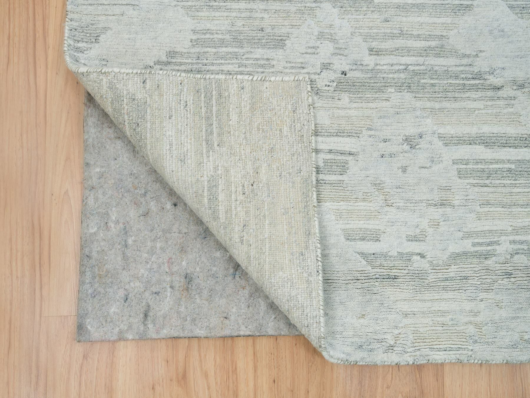 Modern / Contemporary hand-knotted wool runner in Gray, 2'6" x 16' — SKU O065644 (view 3)