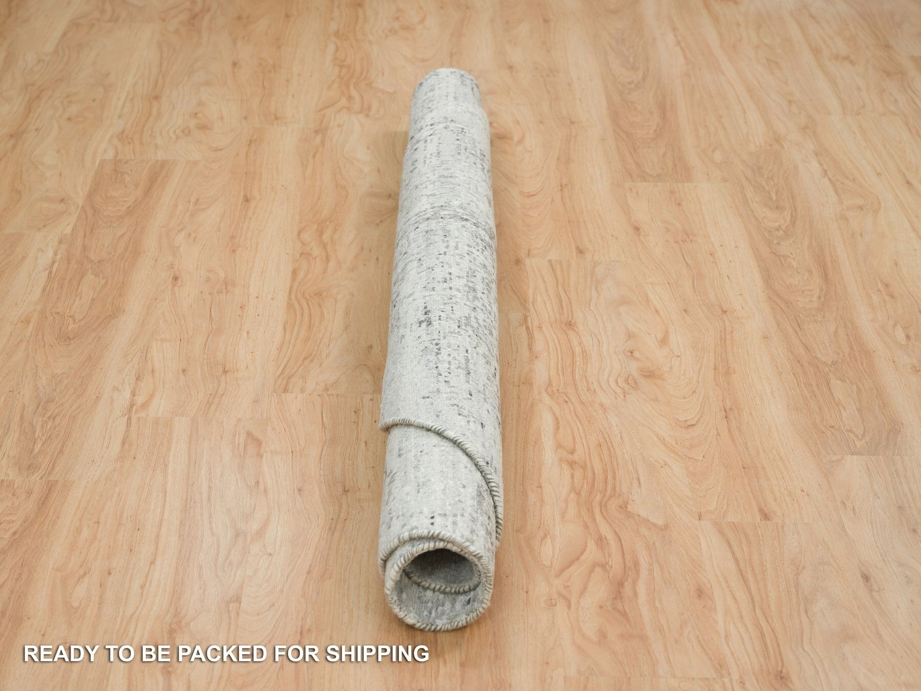 Modern / Contemporary hand-knotted wool rug in Gray, 6'1" x 6'1" — SKU O065653 (view 6)