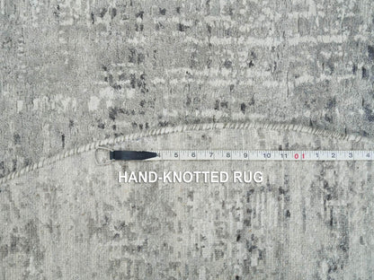 Modern / Contemporary hand-knotted wool rug in Gray, 6'1" x 6'1" — SKU O065653 (view 8)