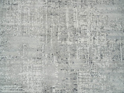 Modern / Contemporary hand-knotted wool rug in Gray, 6'2" x 6'2" — SKU O065657 (view 5)