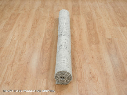 Modern / Contemporary hand-knotted wool rug in Gray, 6'2" x 6'2" — SKU O065657 (view 6)