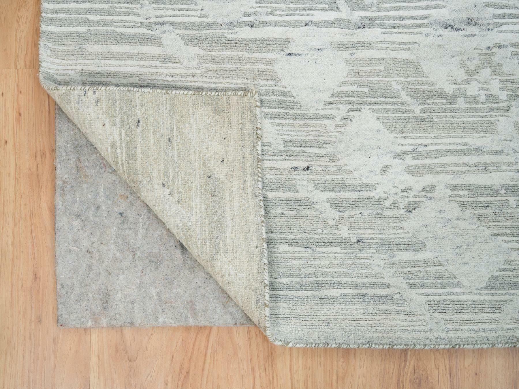 Modern / Contemporary hand-knotted wool rug in Gray, 6'1" x 6'1" — SKU O065658 (view 3)