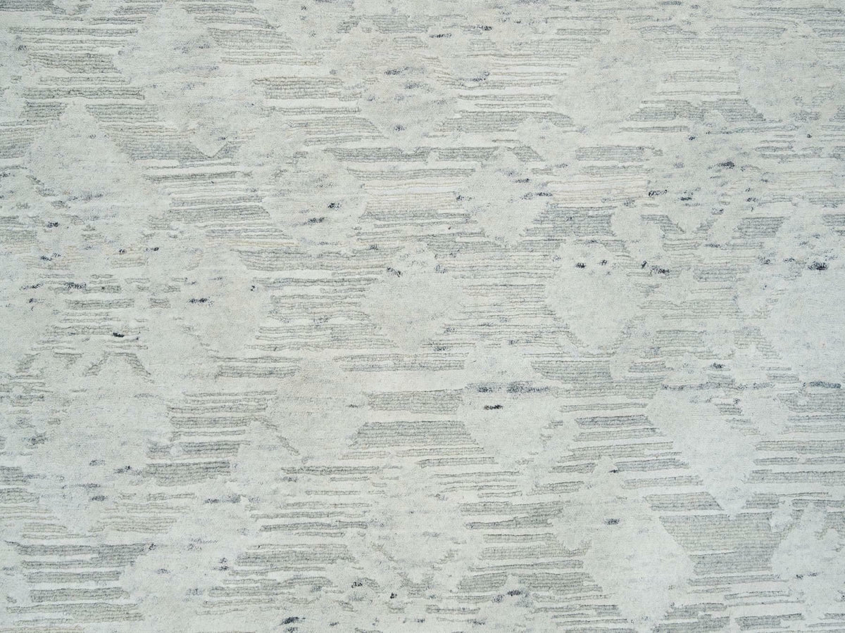 Modern / Contemporary hand-knotted wool rug in Gray, 6'1" x 6'1" — SKU O065658 (view 5)