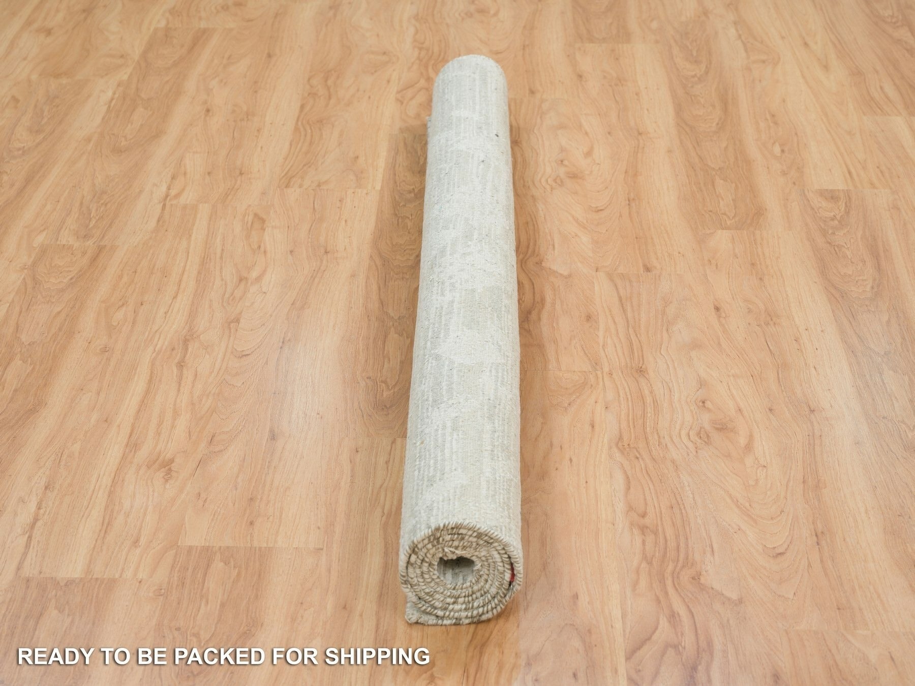 Modern / Contemporary hand-knotted wool rug in Gray, 6'1" x 6'1" — SKU O065658 (view 6)