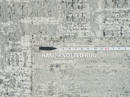 Modern / Contemporary hand-knotted wool rug in Gray, 6'1" x 6'2" — SKU O065659 (view 8)