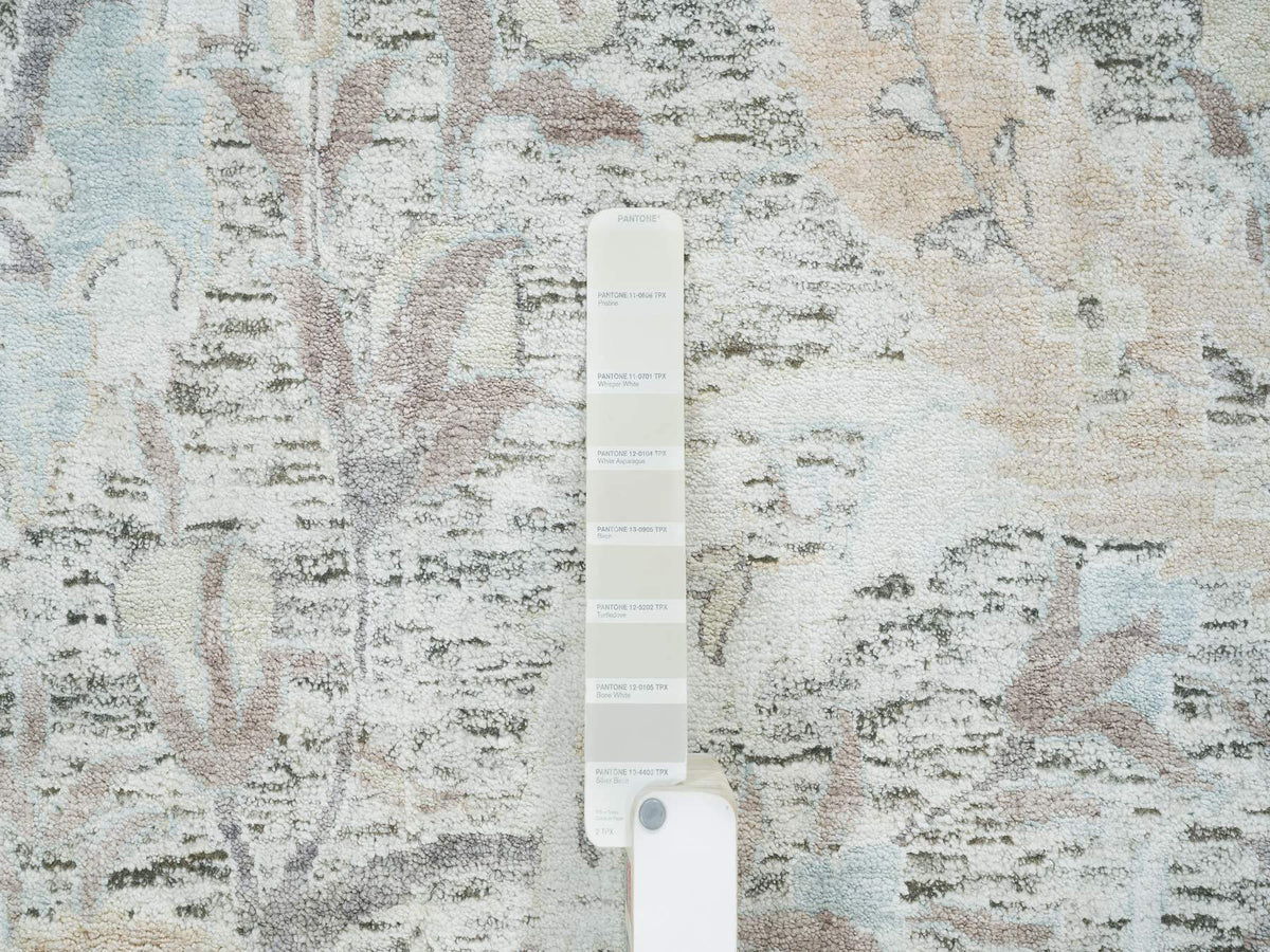 Transitional hand-knotted wool/silk rug in Ivory, 10' x 14'3" — SKU O065672 (view 7)