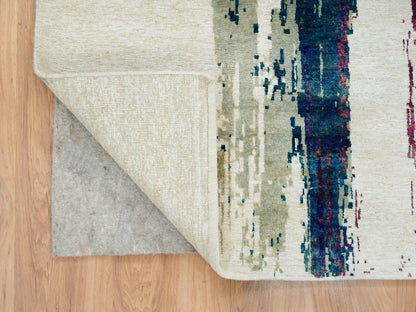 Modern / Contemporary hand-knotted wool/silk rug in Multicolored, 5'10" x 9'1" — SKU O065691 (view 4)
