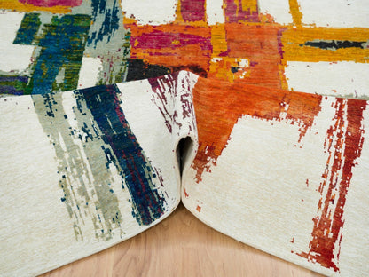 Modern / Contemporary hand-knotted wool/silk rug in Multicolored, 5'10" x 9'1" — SKU O065691 (view 5)