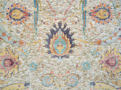 Transitional hand-knotted wool/silk rug in Ivory, 5'2" x 5'2" — SKU O065695 (view 5)