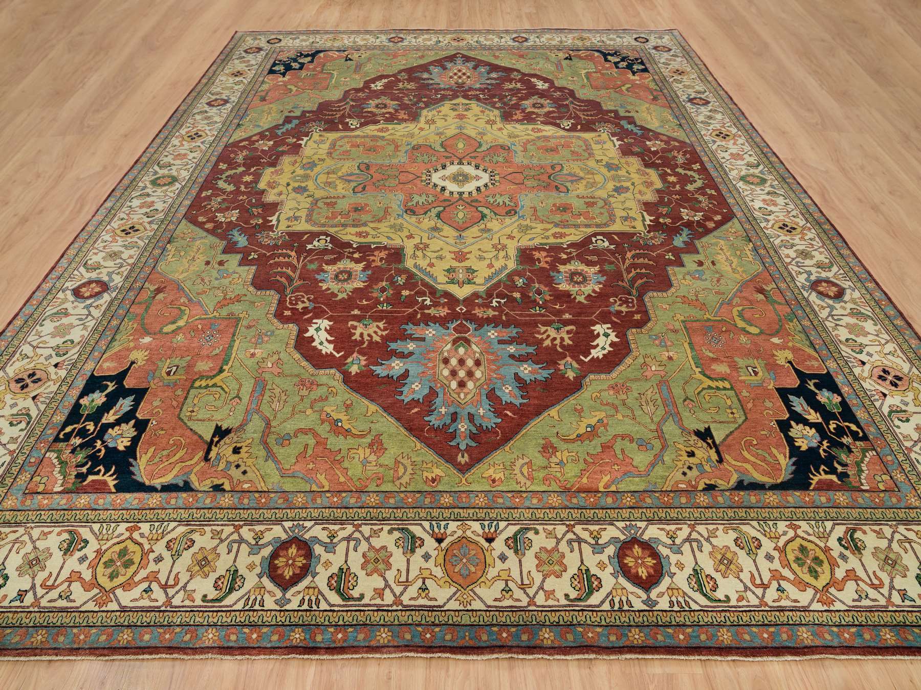 Heriz Heriz hand-knotted wool rug in Red & Ivory, 12' x 15'2" — SKU O065707 (view 2)