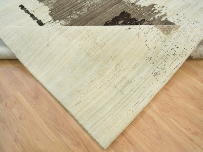 Gabbeh Modern / Contemporary hand-knotted wool rug in Ivory, 8'3" x 11'3" — SKU O065763 (view 6)