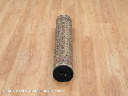 Herati Fine Oriental hand-knotted wool rug in Black & Sangria Red, 4'1" x 6'3" — SKU O065803 (view 6)