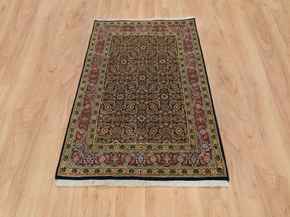 Black 4'1" x 5'9" Fine Oriental Hand knotted Wool Rug - Sku: O065804