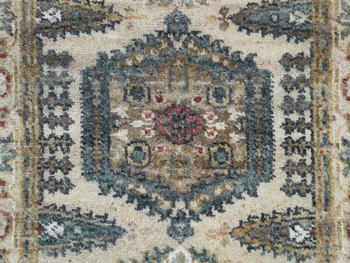 Tribal & Geometric hand-knotted wool runner in Ivory & Floral White, 2'7" x 21'7" — SKU O065823 (view 5)