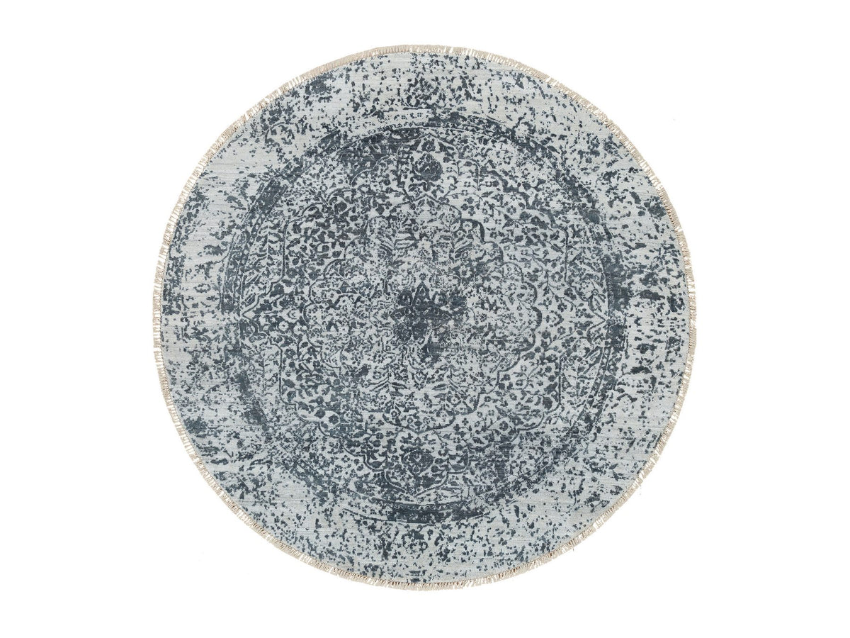 Transitional hand-knotted wool/silk rug in Gray, 5'11" x 5'11" — SKU O065829