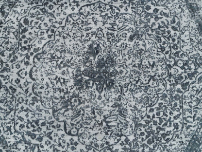 Transitional hand-knotted wool/silk rug in Gray, 5'11" x 5'11" — SKU O065829 (view 5)