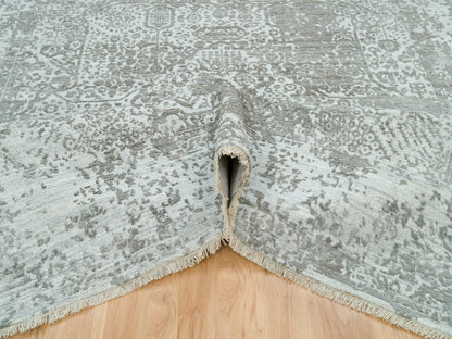 Transitional hand-knotted wool/silk rug in Gray, 8' x 10'2" — SKU O065872 (view 5)