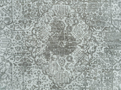 Transitional hand-knotted wool/silk rug in Gray, 8' x 10'2" — SKU O065872 (view 8)