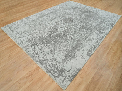 Transitional hand-knotted wool/silk rug in Gray, 8'11" x 11'11" — SKU O065873 (view 3)