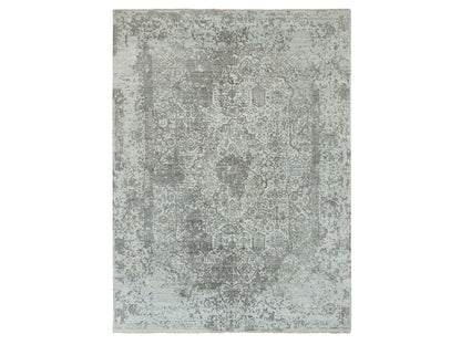 Transitional hand-knotted wool/silk rug in Gray, 8'11" x 12'1" — SKU O065877