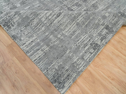 Modern / Contemporary hand-knotted wool rug in Gray, 8' x 10' — SKU O065945 (view 6)