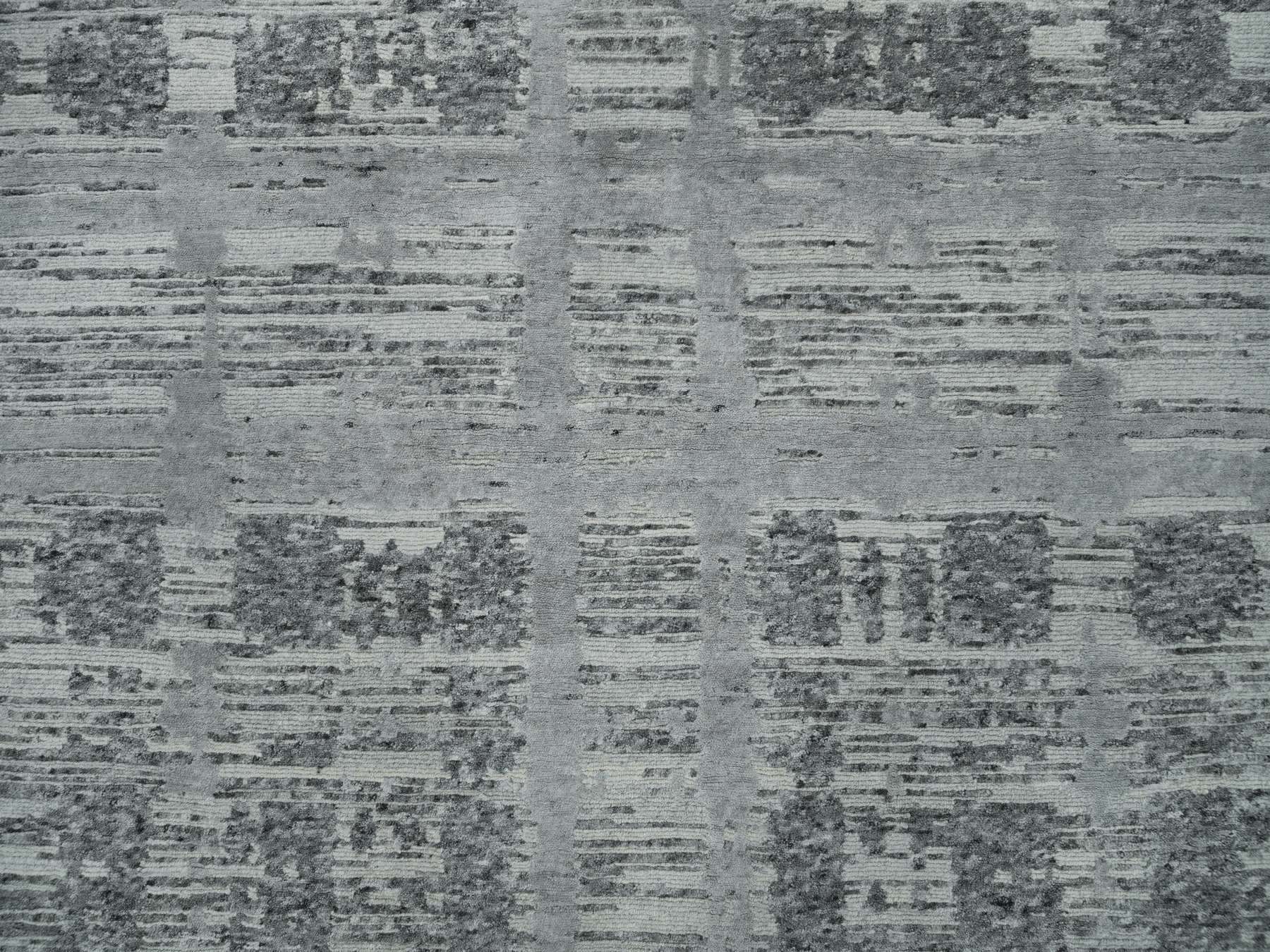 Modern / Contemporary hand-knotted wool rug in Gray, 8' x 10' — SKU O065945 (view 8)