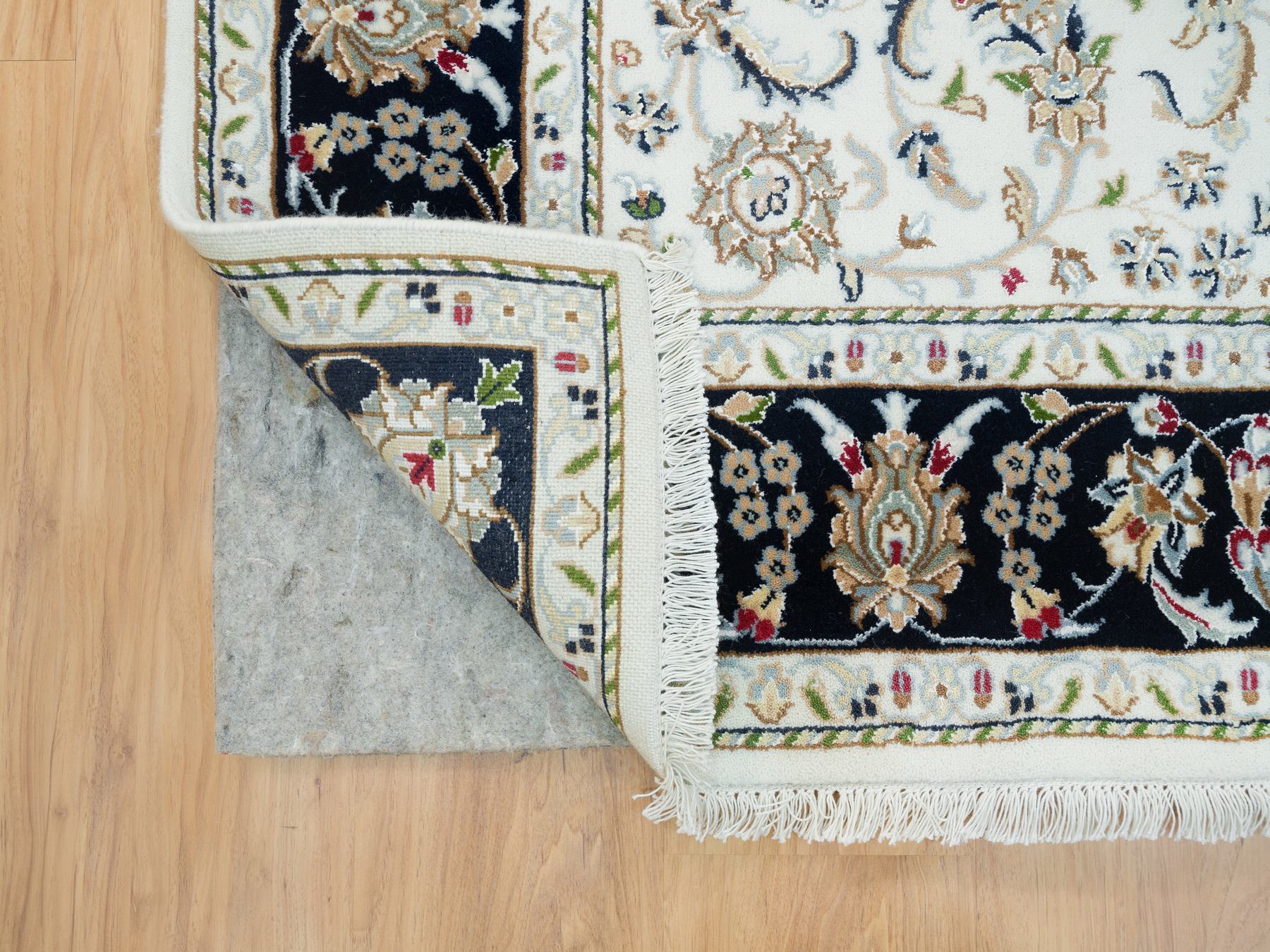 Nain Fine Oriental hand-knotted wool rug in Ivory & Blue, 5' x 7' — SKU O065972 (view 3)