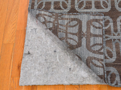 Kilim Flat-Weave hand-knotted wool rug in Brown, 4' x 6' — SKU O066067 (view 4)