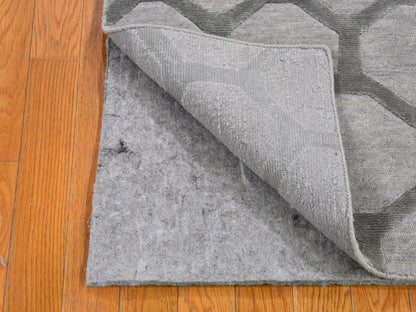 Grey 2'0" x 3'0" Modern / Contemporary Hand knotted Wool/Silk Rug - Sku: O066164