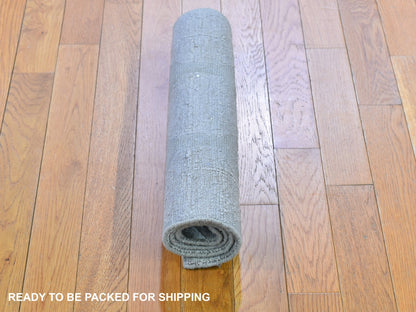 Grey 2'0" x 3'0" Modern / Contemporary Hand knotted Wool/Silk Rug - Sku: O066164