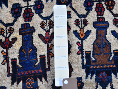 Ivory 4'10" x 7'0" Persian Hand knotted Wool Rug - Sku: O066315