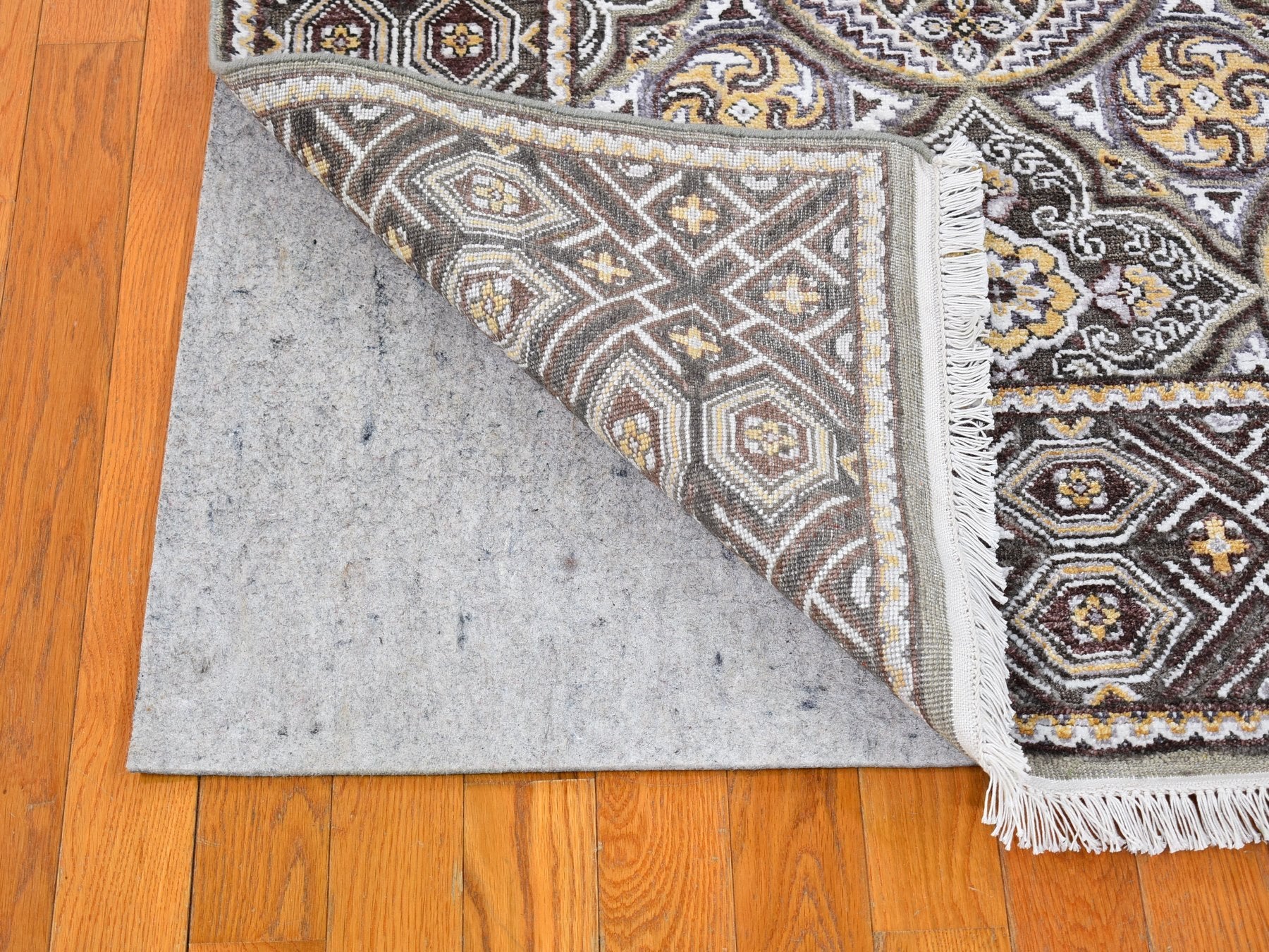 Transitional hand-knotted wool/silk rug in Brown, 6'2" x 9'3" — SKU O066352 (view 4)
