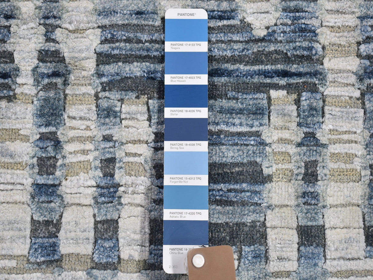 Modern / Contemporary hand-knotted wool/silk rug in Blue, 8' x 10' — SKU O066377 (view 8)