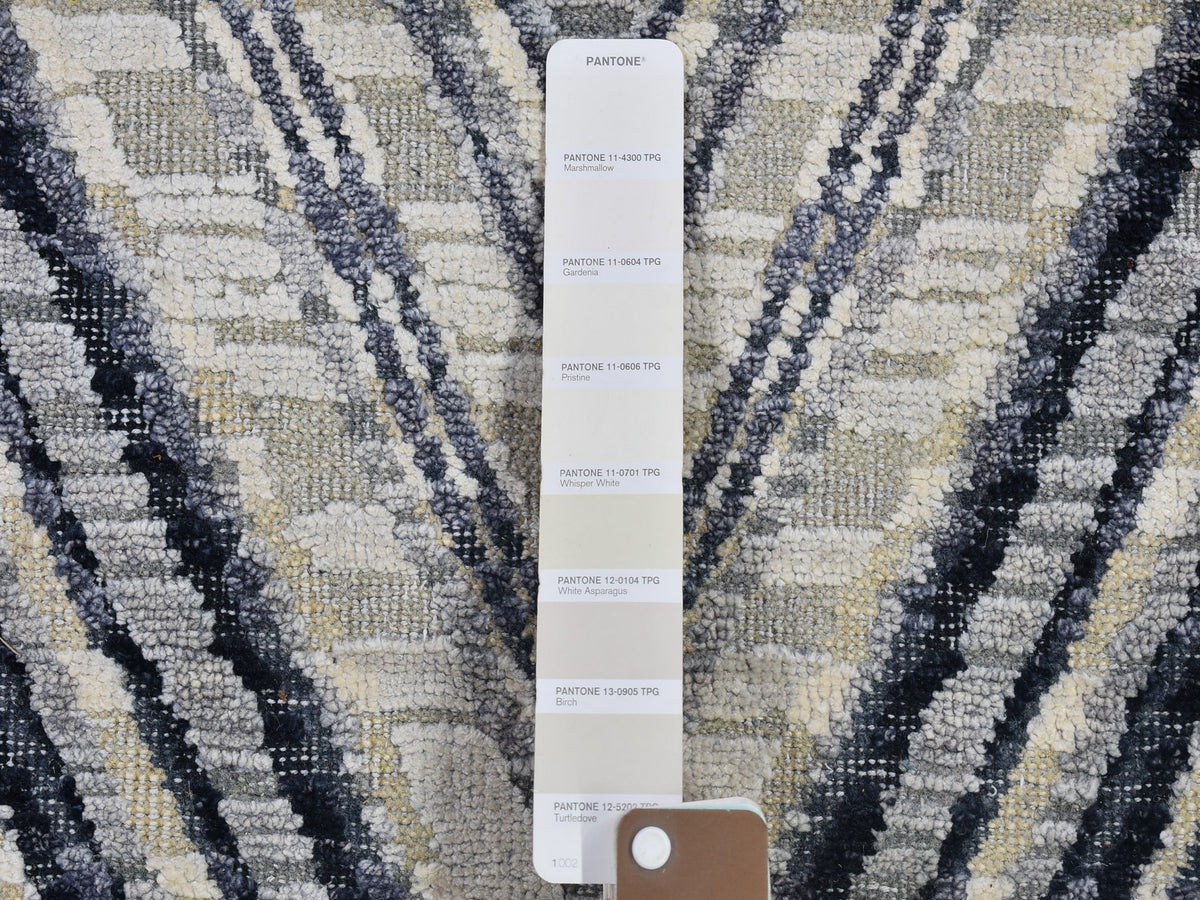Modern / Contemporary hand-knotted wool/silk rug in Gray, 11'10" x 15' — SKU O066387 (view 7)