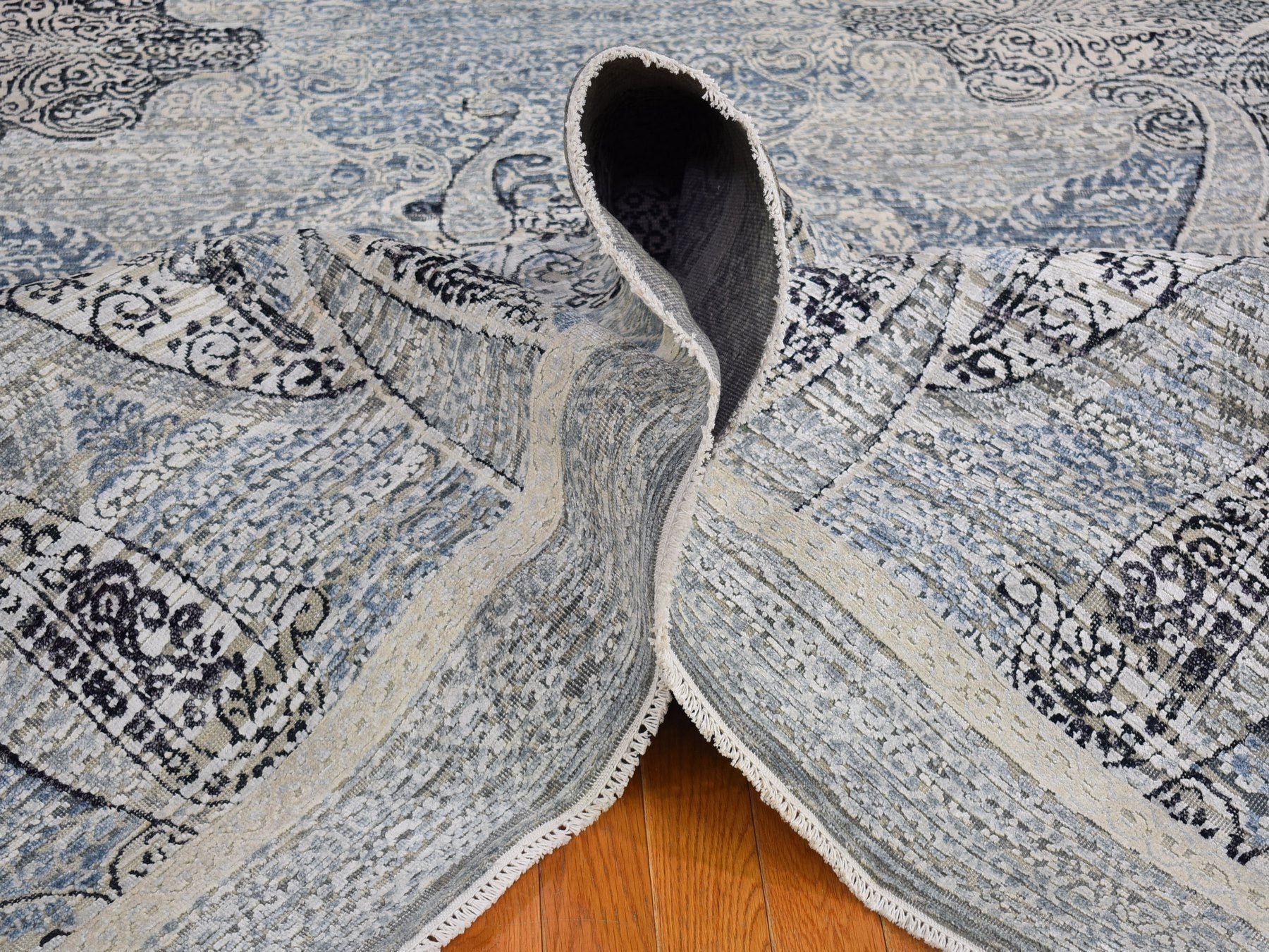 Transitional hand-knotted wool/silk rug in Blue, 10'3" x 14'3" — SKU O066392 (view 6)
