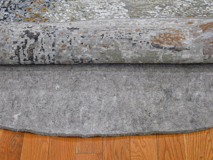 Modern / Contemporary hand-knotted wool rug in Gray, 6' x 6' — SKU O066434 (view 4)