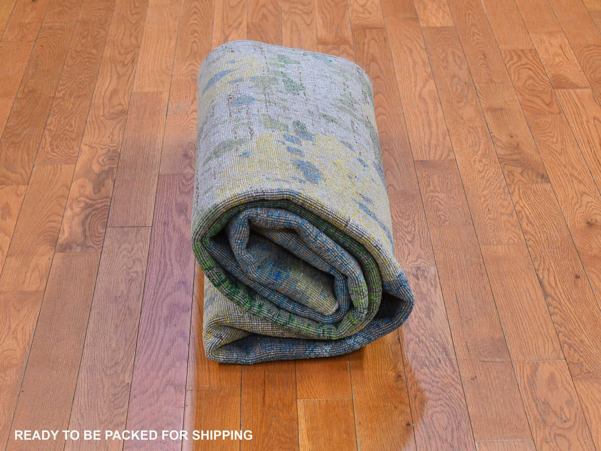 Modern / Contemporary hand-knotted wool/silk rug in Green, 6' x 9'4" — SKU O066452 (view 6)