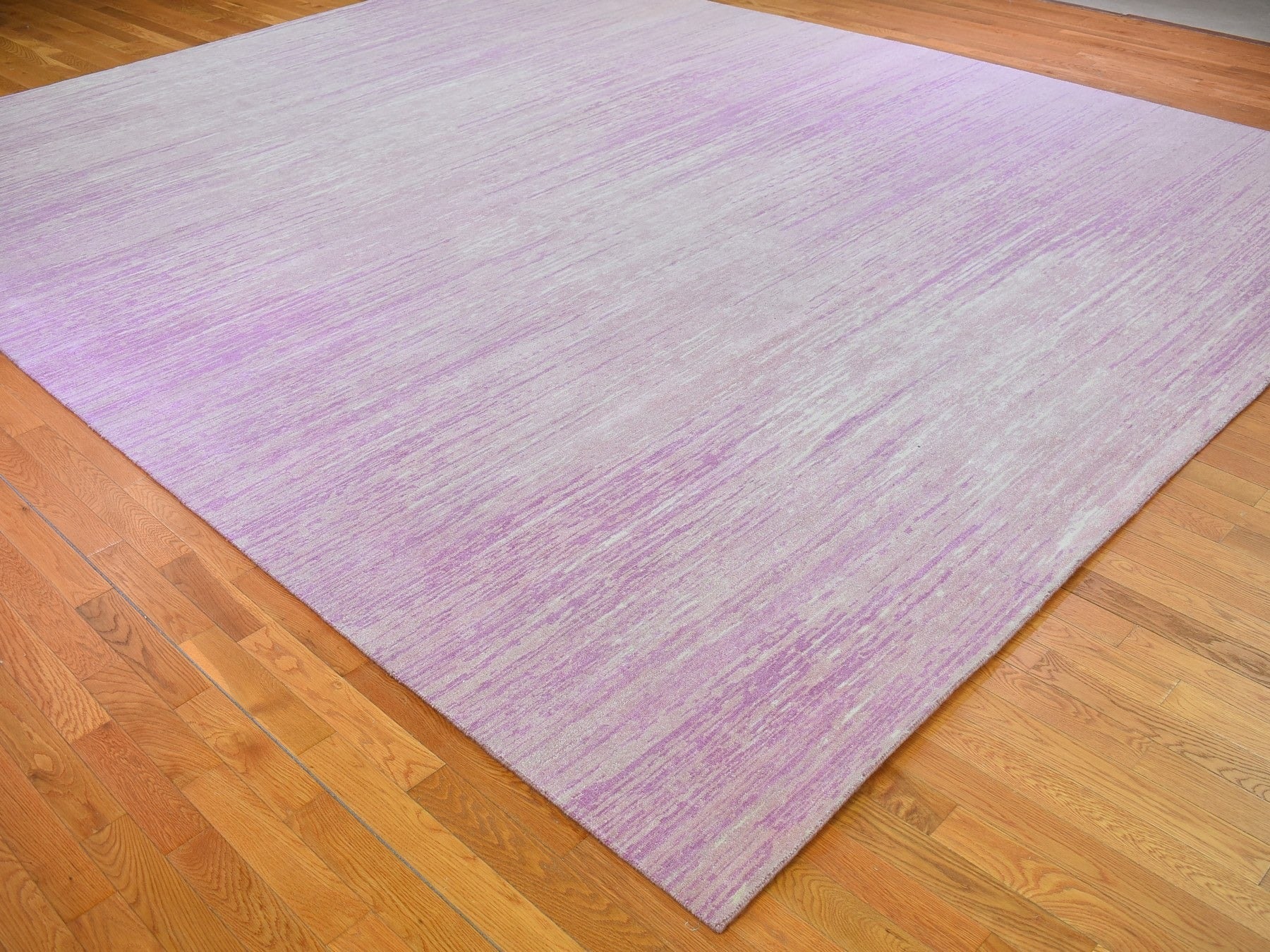 Modern / Contemporary hand-knotted wool rug in Pink, 12'1" x 15'2" — SKU O066466 (view 3)