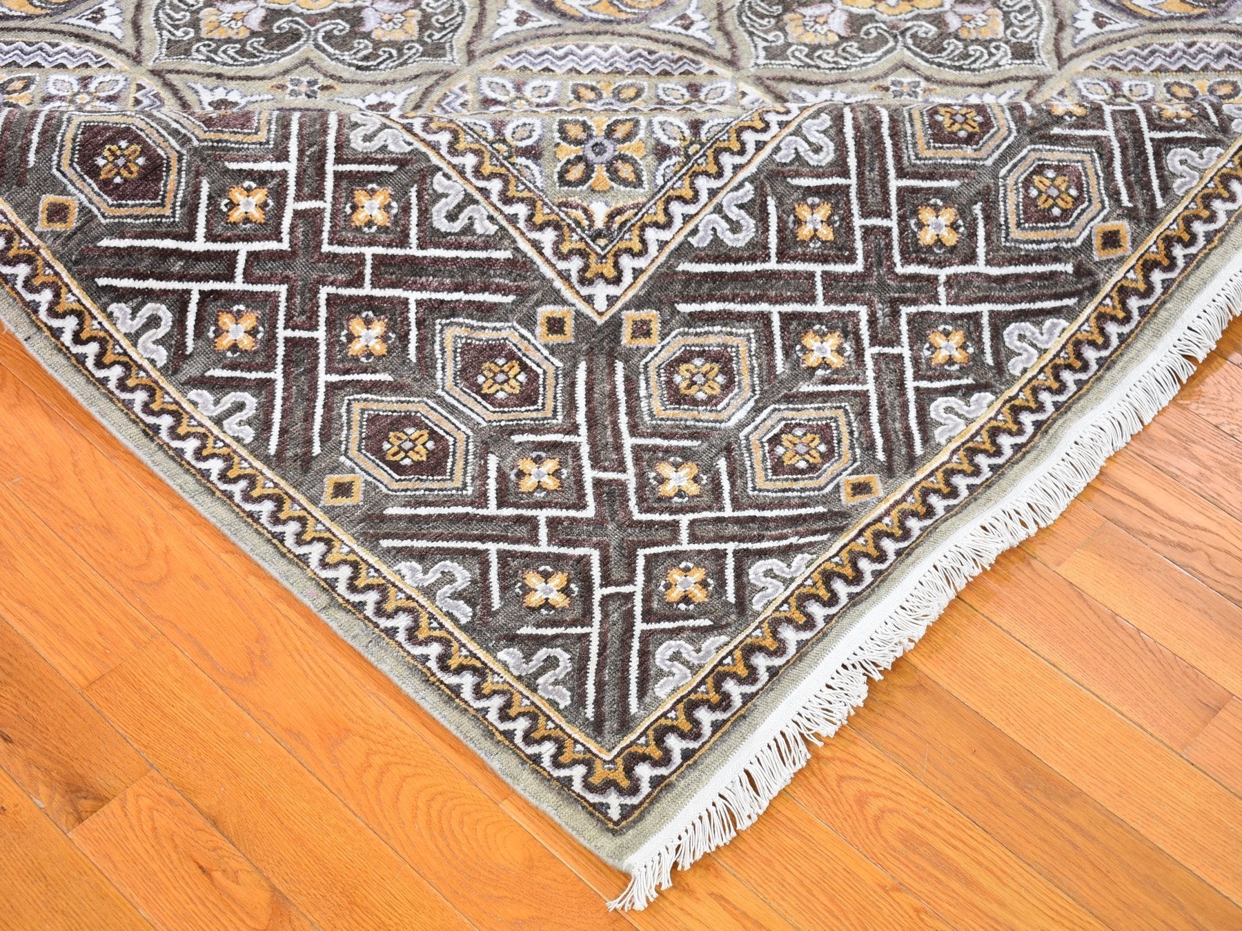 Transitional hand-knotted wool/silk rug in Brown, 9' x 12'2" — SKU O066479 (view 7)
