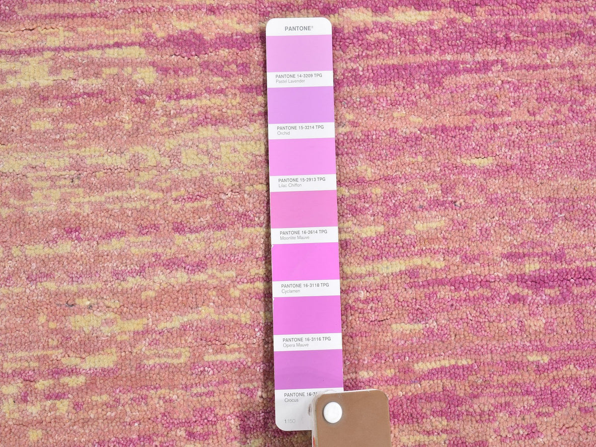 Modern / Contemporary hand-knotted wool rug in Pink, 6' x 6' — SKU O066499 (view 3)