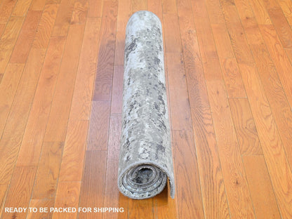 Grey 4'1" x 6'0" Modern / Contemporary Hand knotted Wool/Silk Rug - Sku: O066501