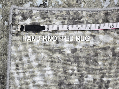 Grey 4'1" x 6'0" Modern / Contemporary Hand knotted Wool/Silk Rug - Sku: O066501