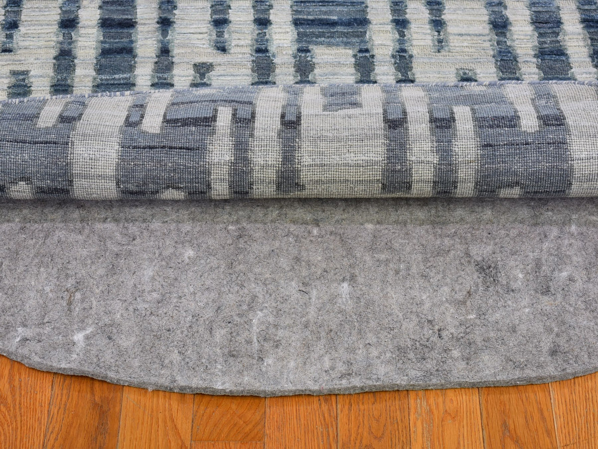 Modern / Contemporary hand-knotted wool/silk rug in Blue, 6'1" x 6'1" — SKU O066514 (view 4)