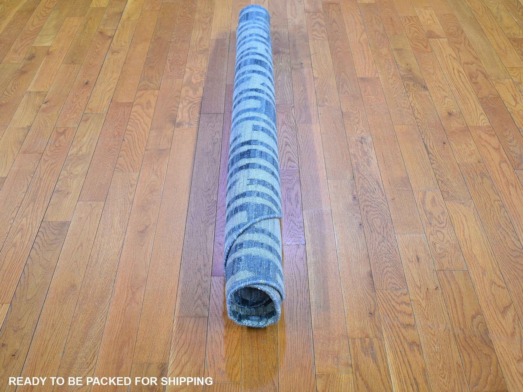 Modern / Contemporary hand-knotted wool/silk rug in Blue, 6'1" x 6'1" — SKU O066514 (view 5)