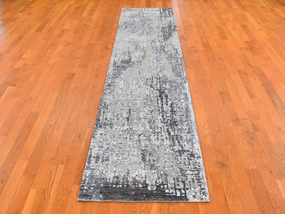 Grey 2'6" x 12'0" Modern / Contemporary Hand knotted Wool Rug - Sku: O066527