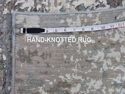 Grey 4'0" x 6'0" Modern / Contemporary Hand knotted Wool/Silk Rug - Sku: O066528