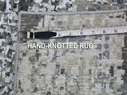 Grey 3'1" x 5'0" Modern / Contemporary Hand knotted Wool Rug - Sku: O066545