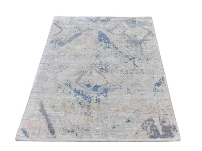Ivory 3'0" x 5'5" Transitional Hand knotted Wool/Silk Rug - Sku: O066590